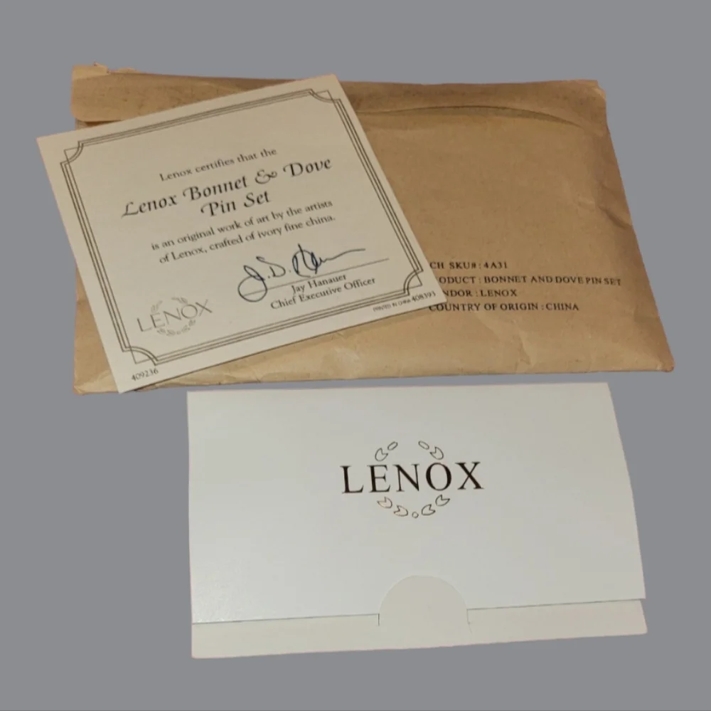 Vintage ~Lenox Porcelain Bonnet & Dove Pin Set - 24KT Gold & Rhinestones - Picture 5 of 6